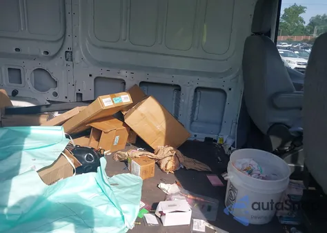 2018 Ford Transit T-250 from USA, damaged, VIN 1FTYR1CM1JKB02393